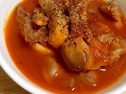 簡単タパス☆砂肝のトマト煮